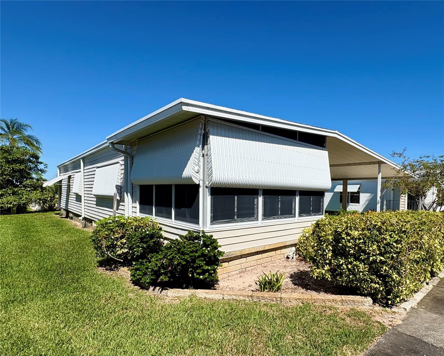 203 RED MAPLE DRIVE