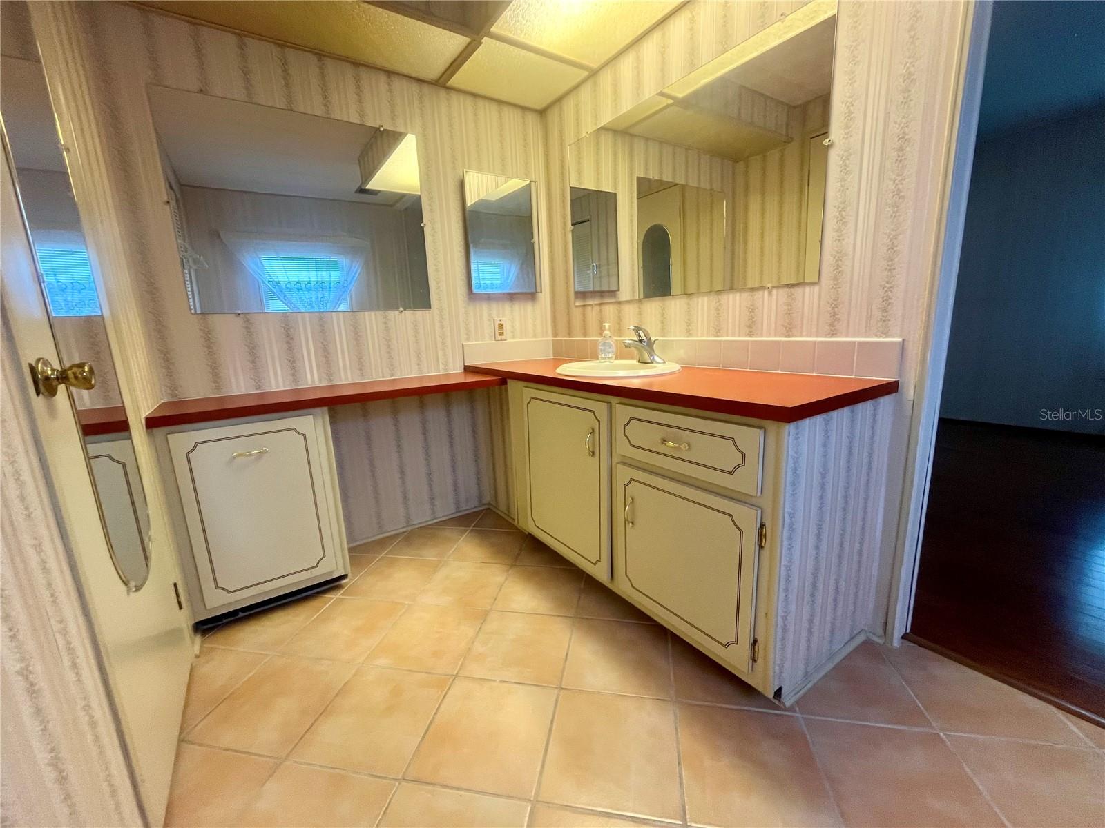 BLUE JAY MOBILE HOME ESTATES CONDO - Residential