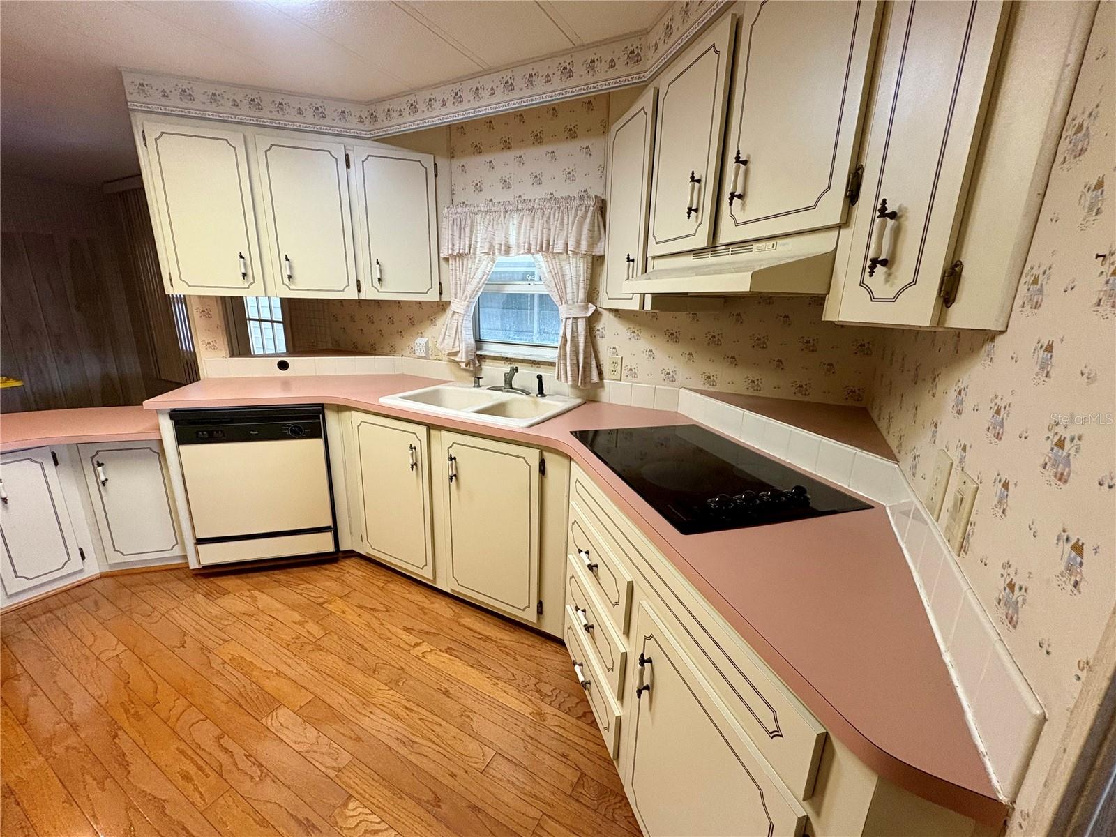 BLUE JAY MOBILE HOME ESTATES CONDO - Residential