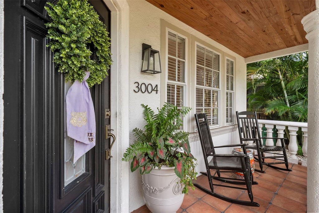 Photo of 3004 W San Jose Street, Tampa, FL 33629 (MLS # TB8547466)