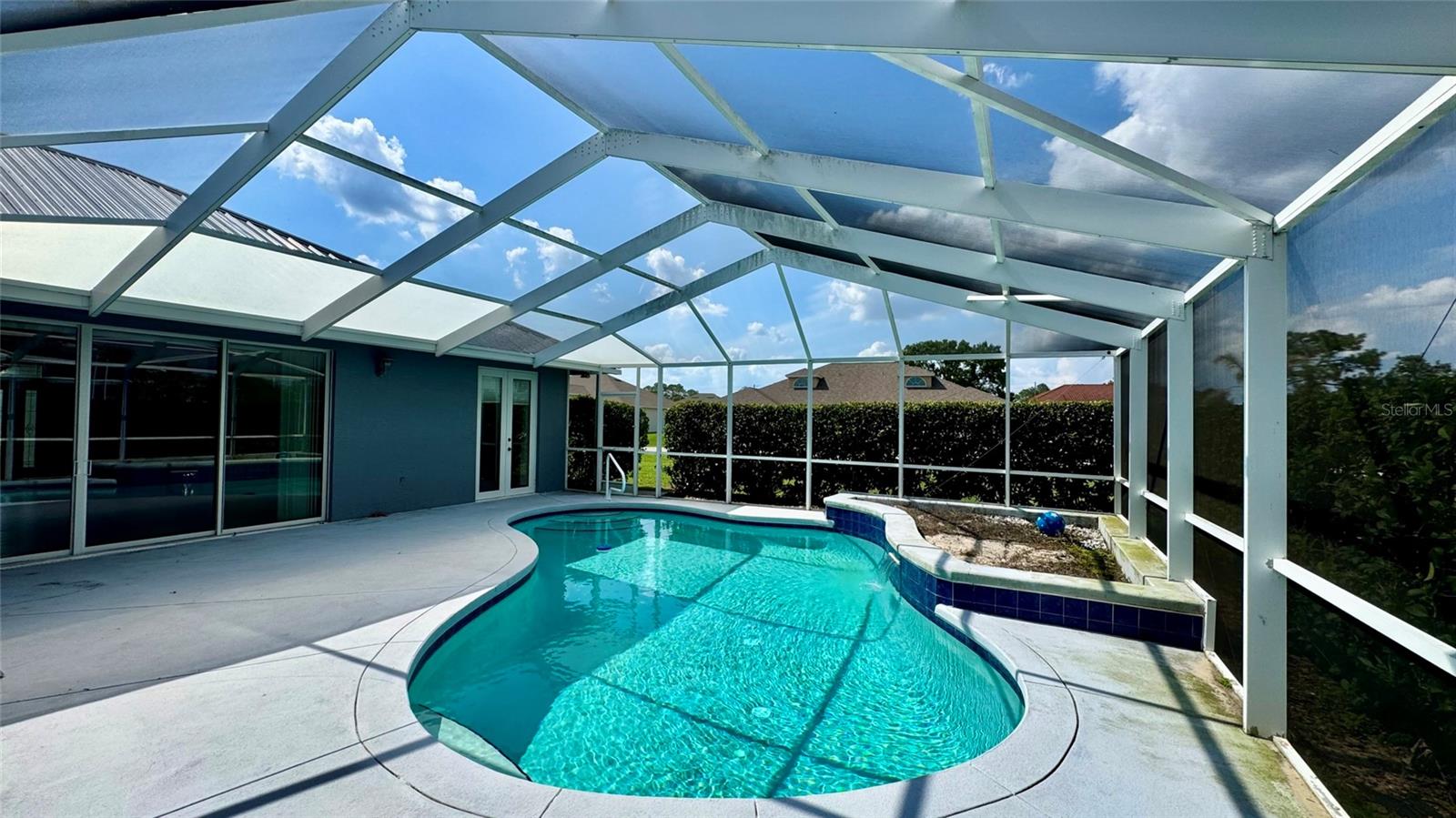 SUN N LAKE - Residential