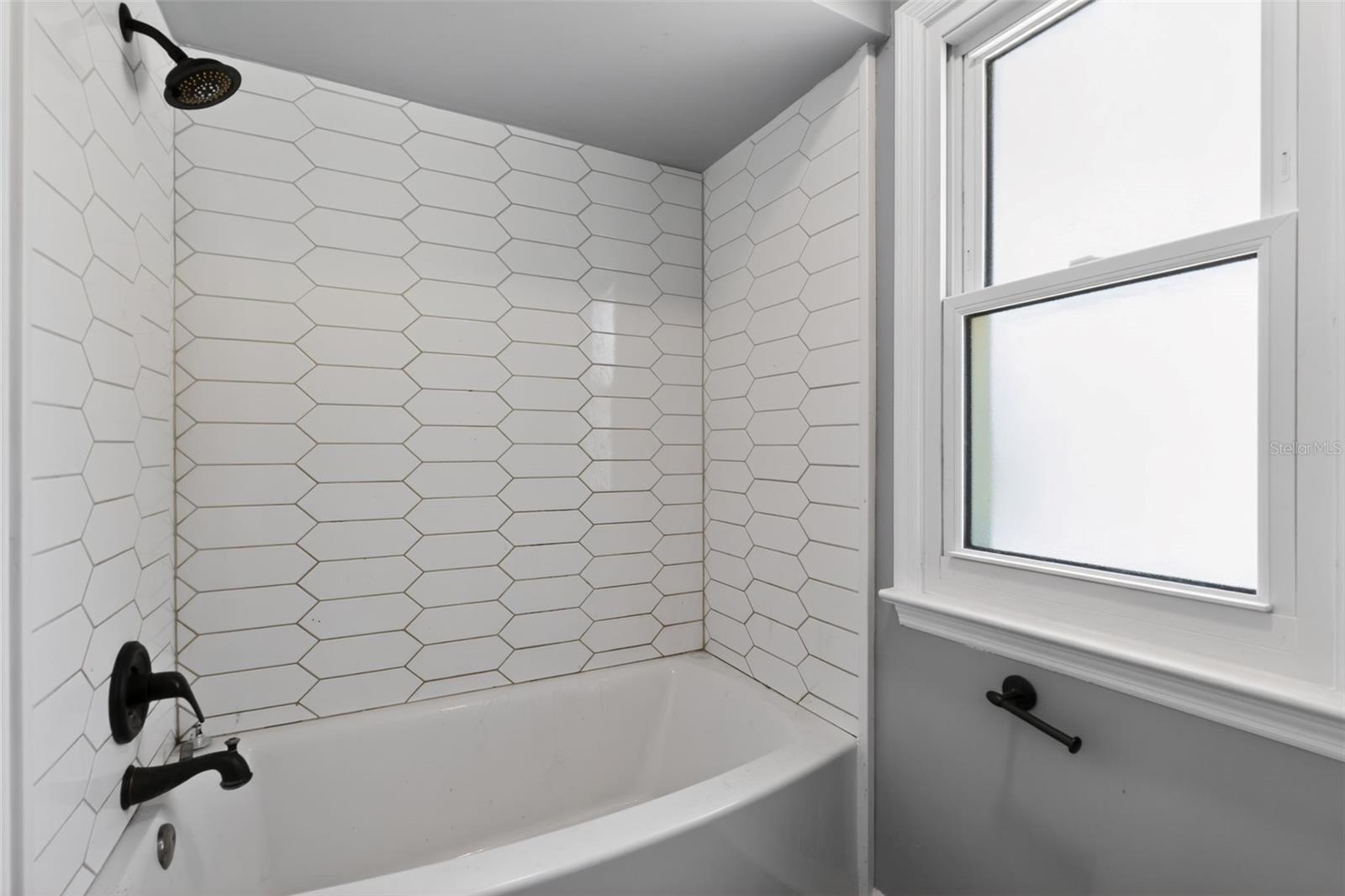 ARCHWOOD ESTATES UNREC SUB - Residential