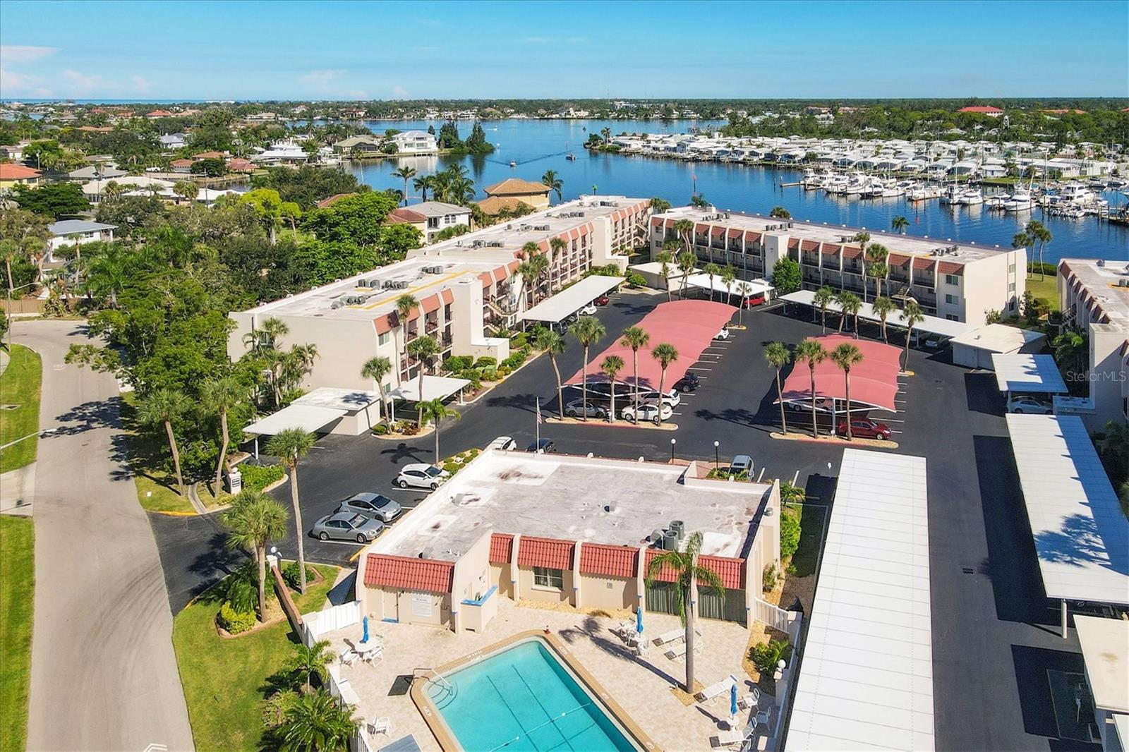 BELLA COSTA II - Residential