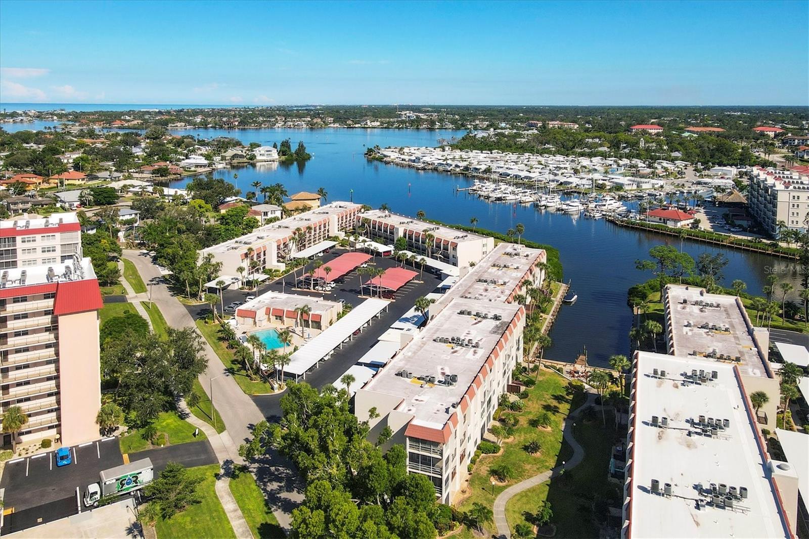 BELLA COSTA II - Residential