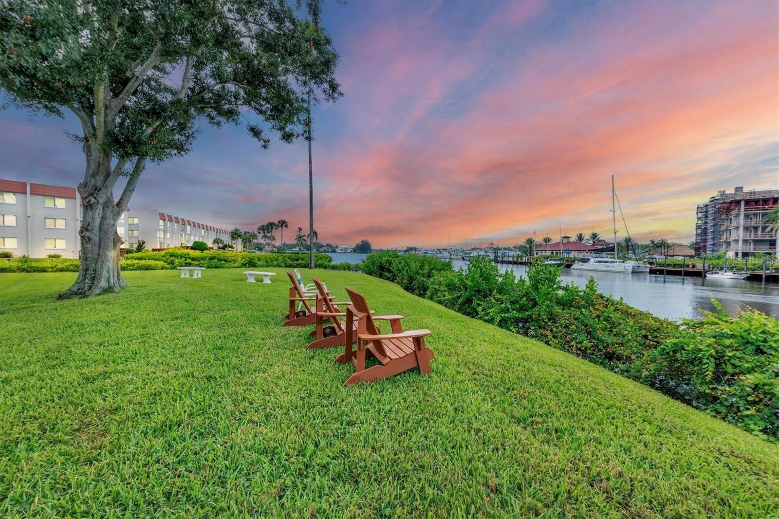 BELLA COSTA II - Residential