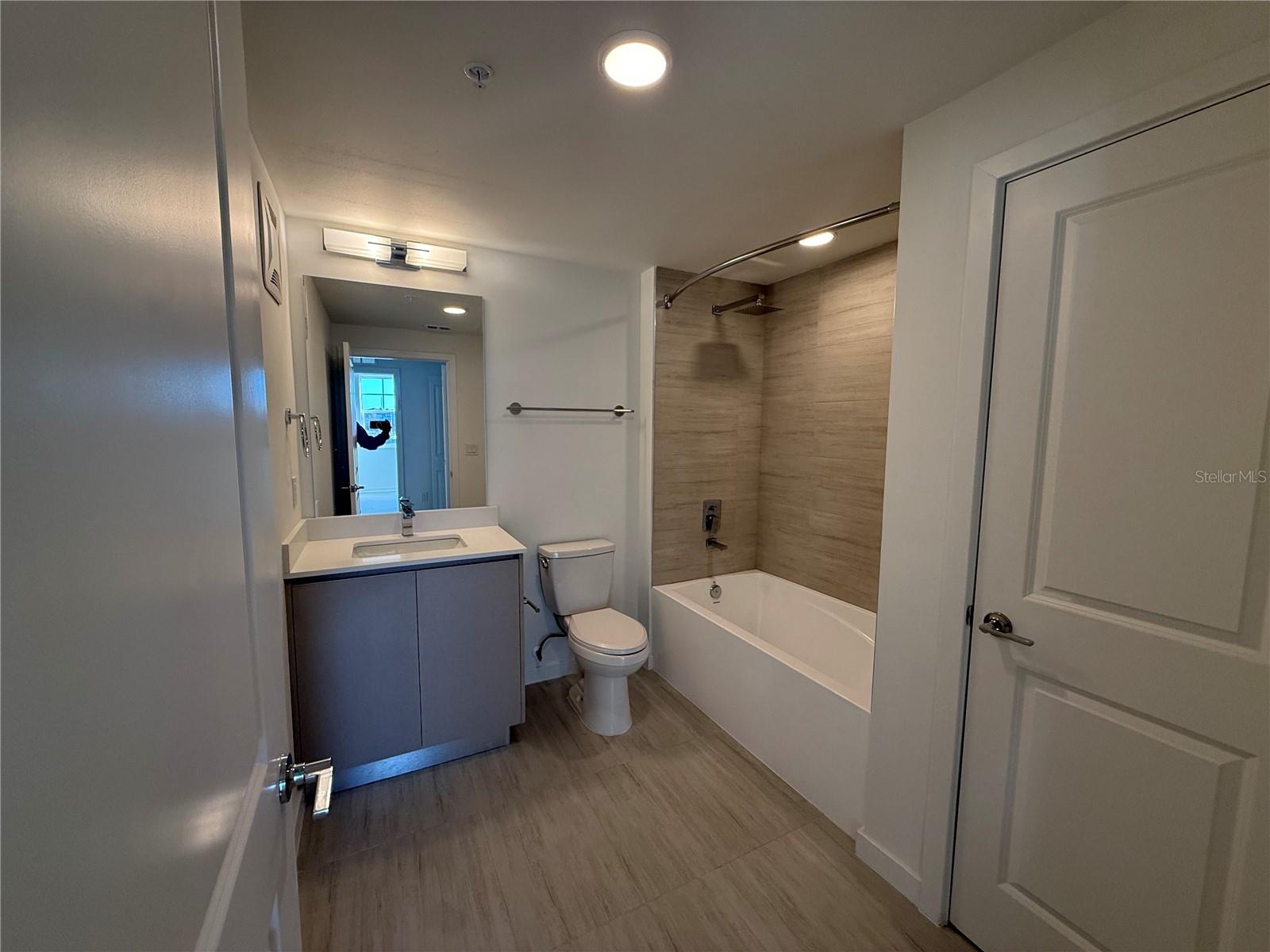 MILLENIA PARK CONDOMINIUM - Residential Lease