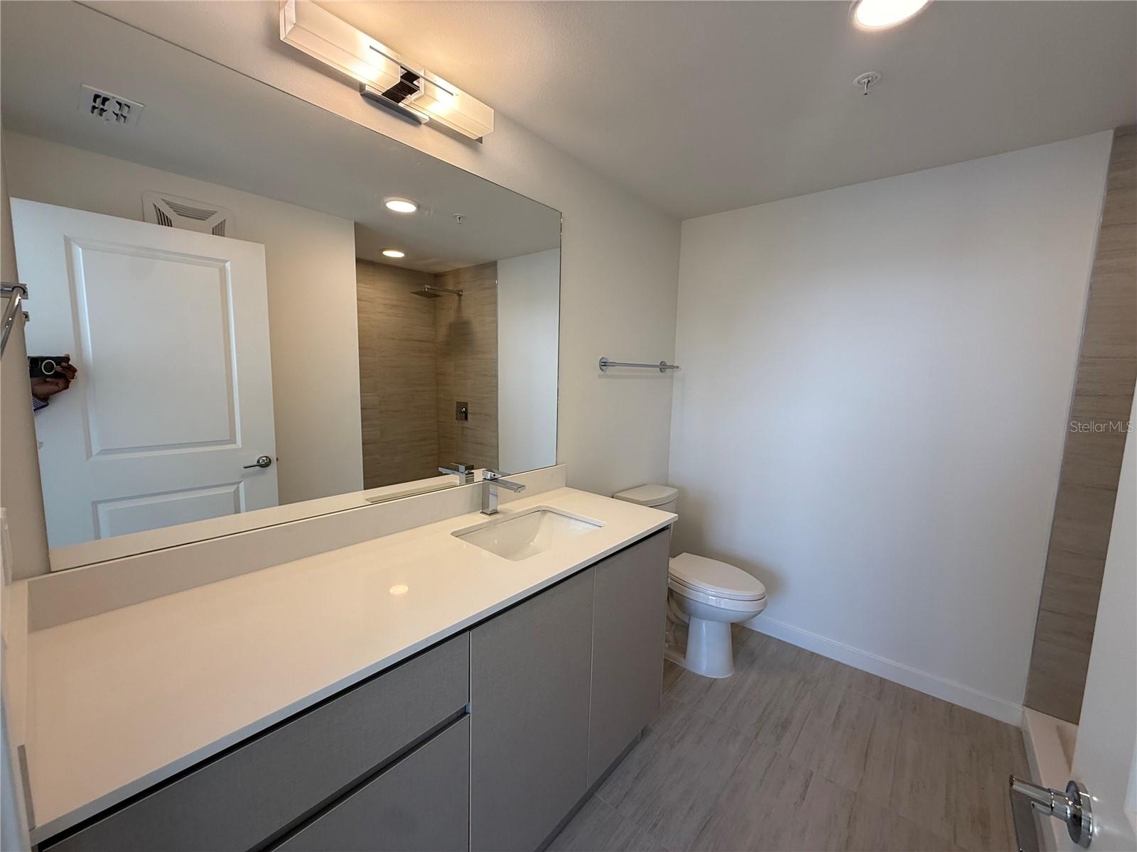 MILLENIA PARK CONDOMINIUM - Residential Lease