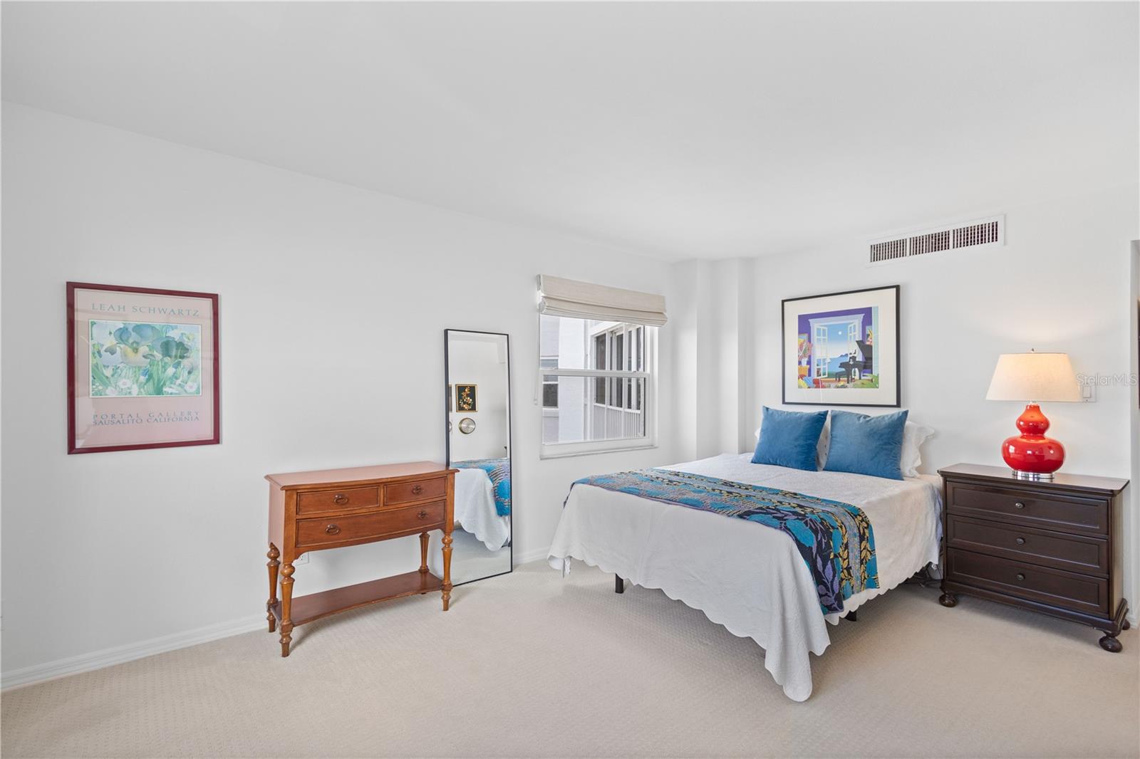 REGENCY HOUSE - Residential