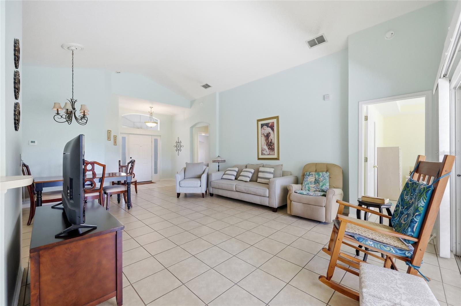 KINGS RIDGE - Residential