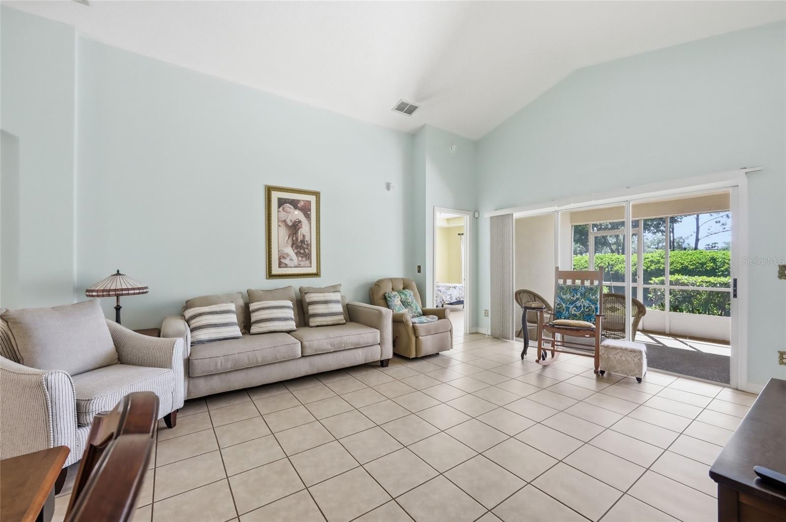 KINGS RIDGE - Residential