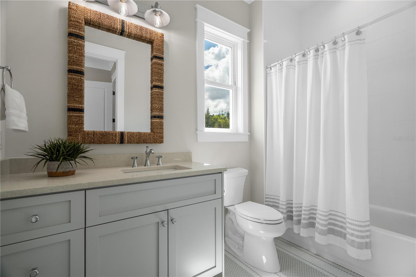 NELRAY SUB - Residential