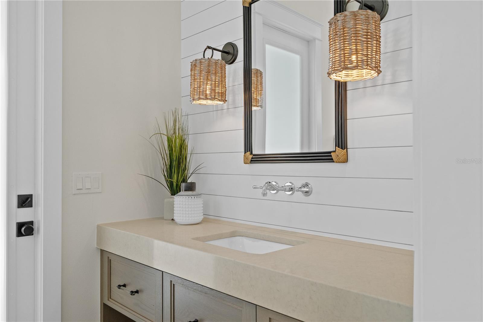 NELRAY SUB - Residential