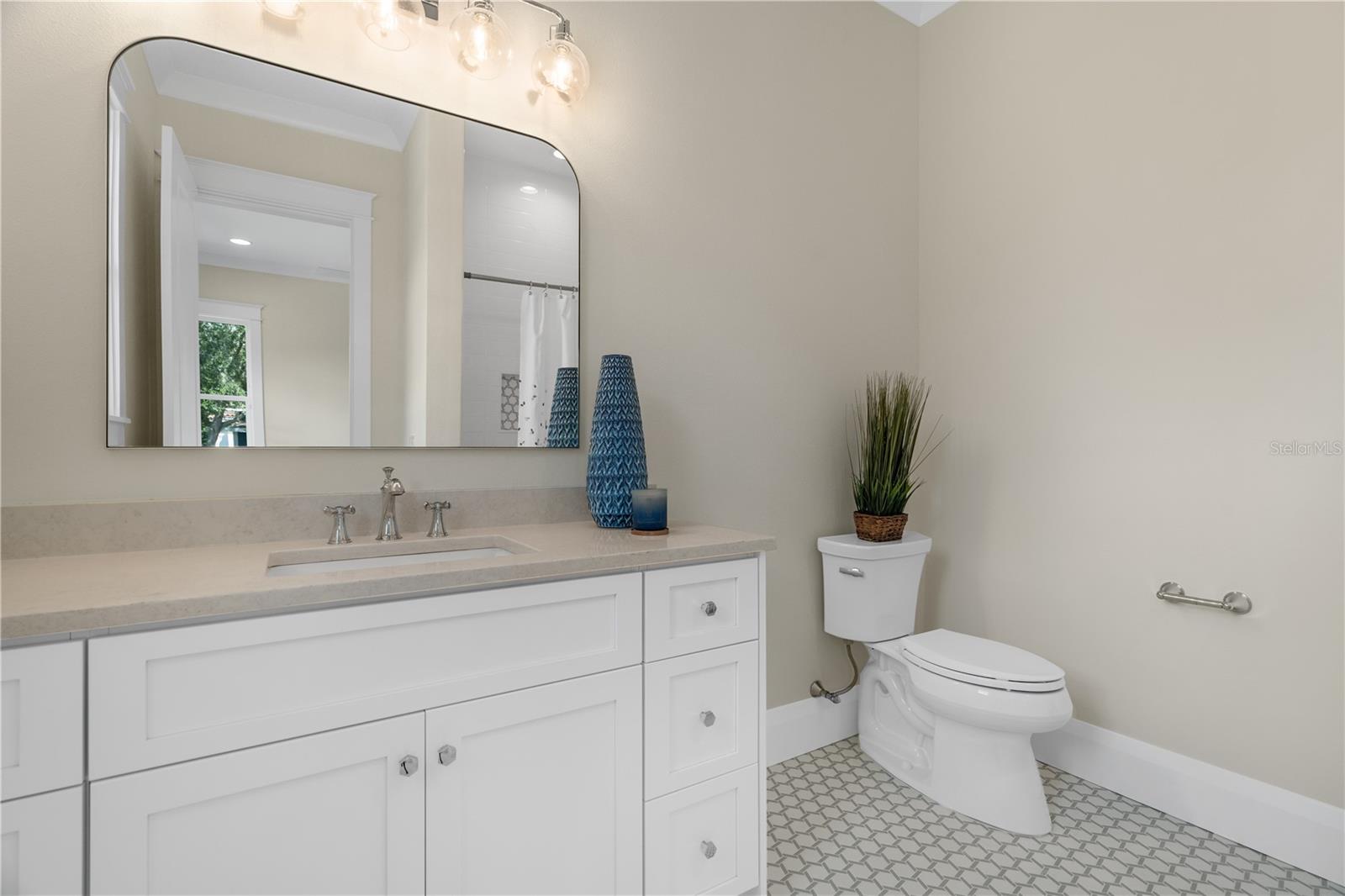 NELRAY SUB - Residential