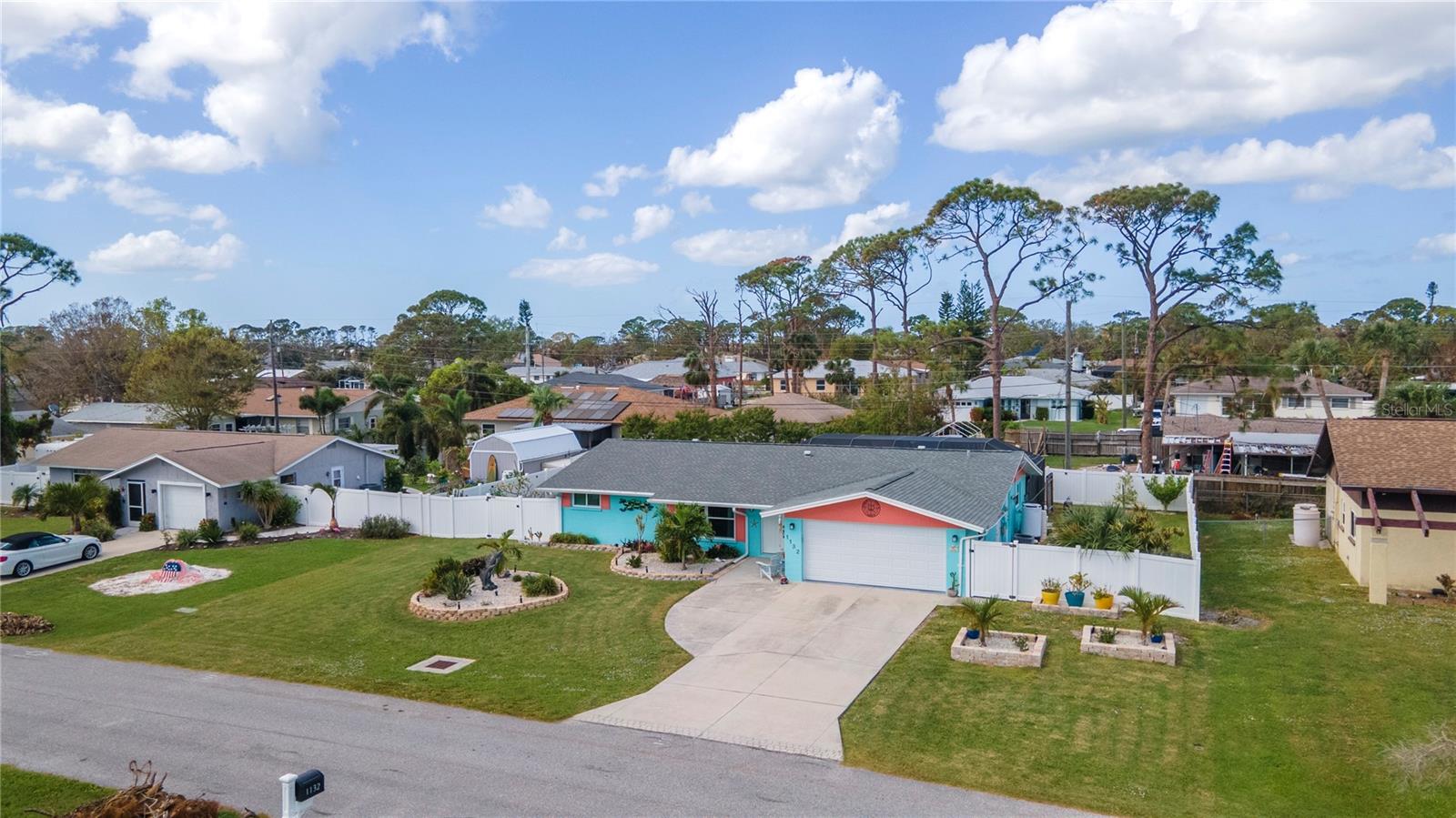 SOUTH VENICE - Residential