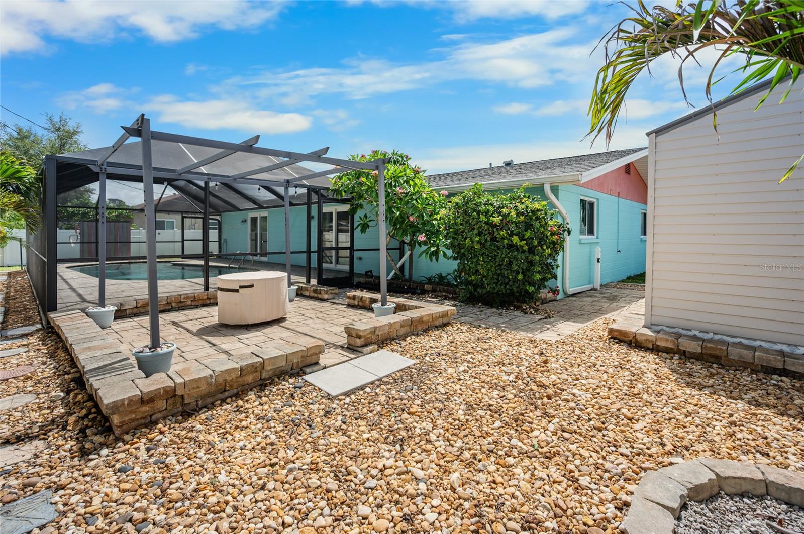 SOUTH VENICE - Residential