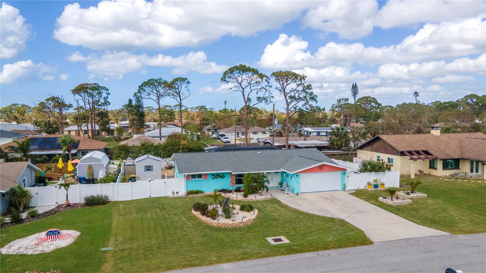 SOUTH VENICE - Residential