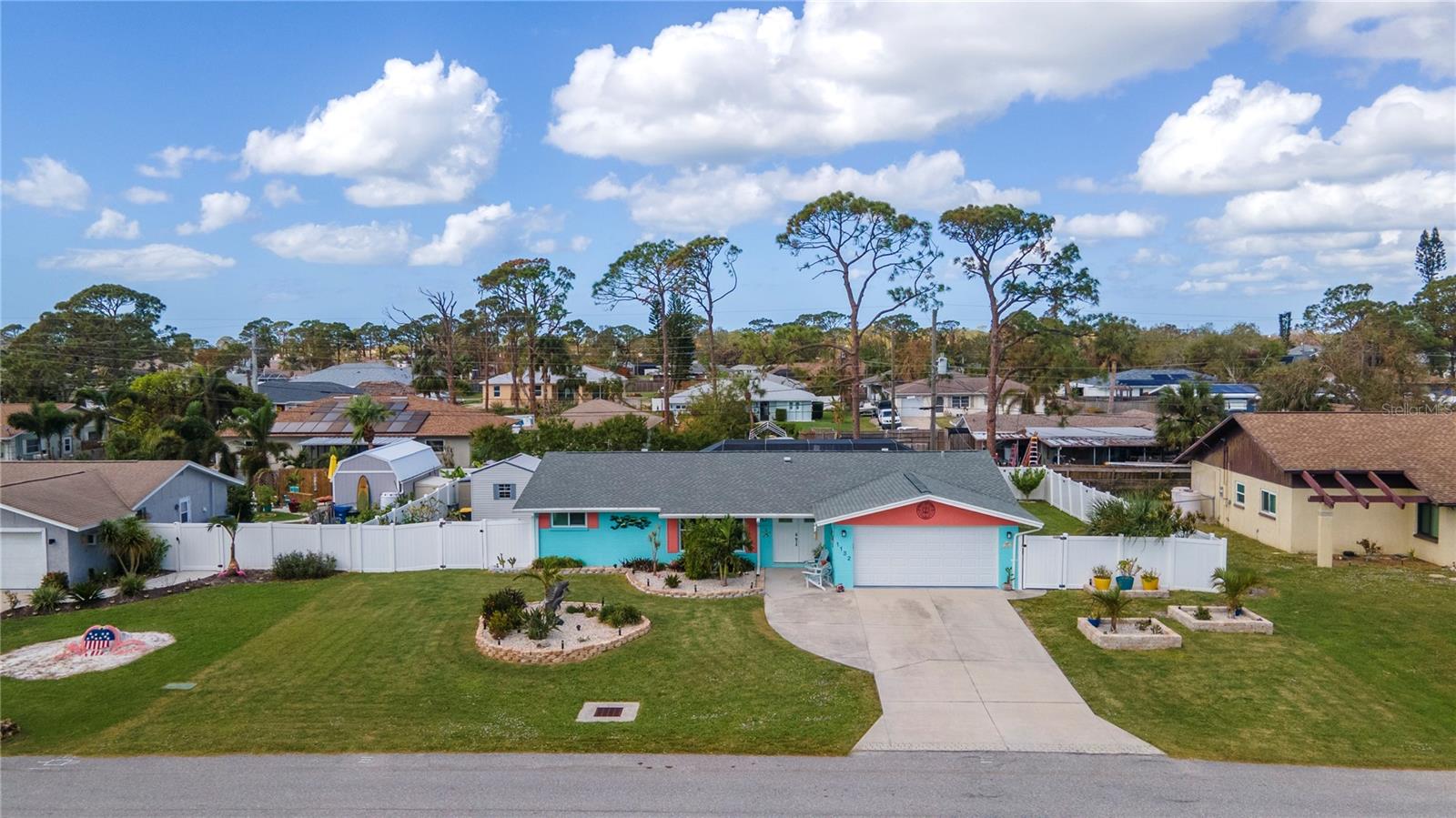SOUTH VENICE - Residential