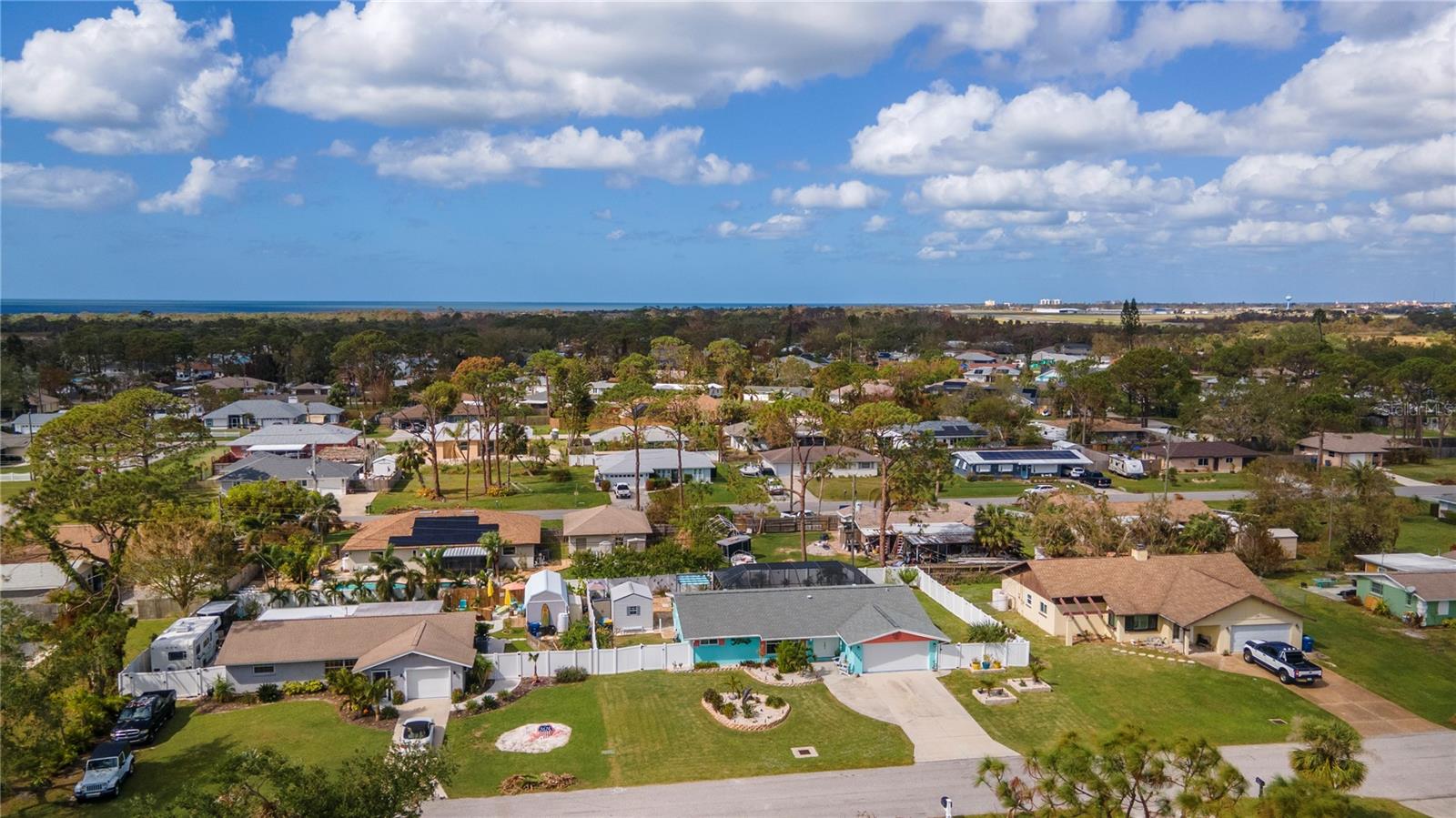 SOUTH VENICE - Residential