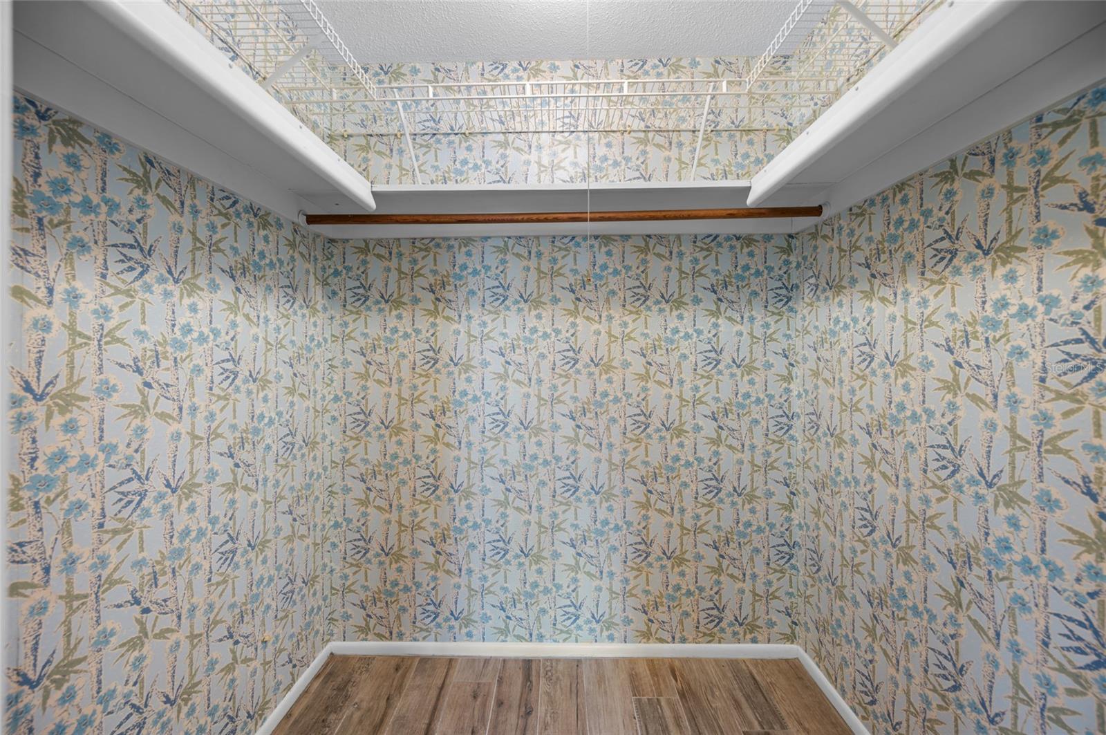 SOUTH VENICE - Residential