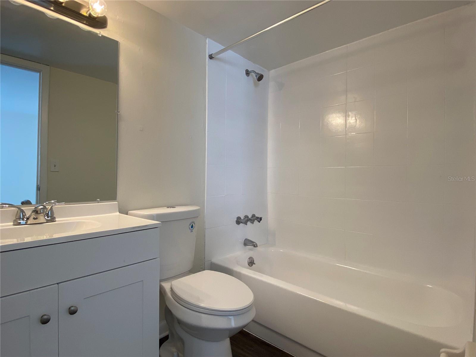 FAIRVIEW SHORES - Residential Lease