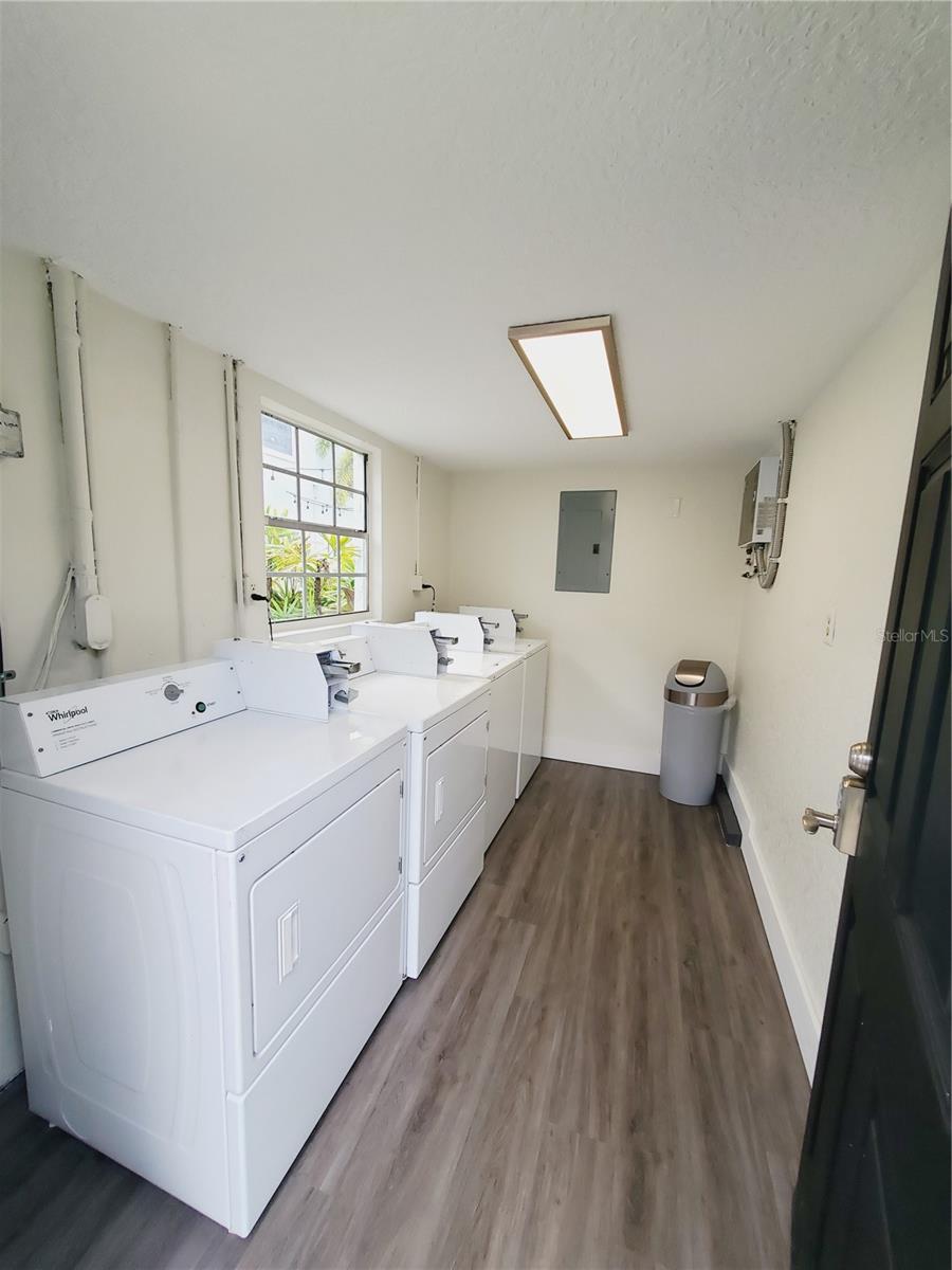 FAIRVIEW SHORES - Residential Lease