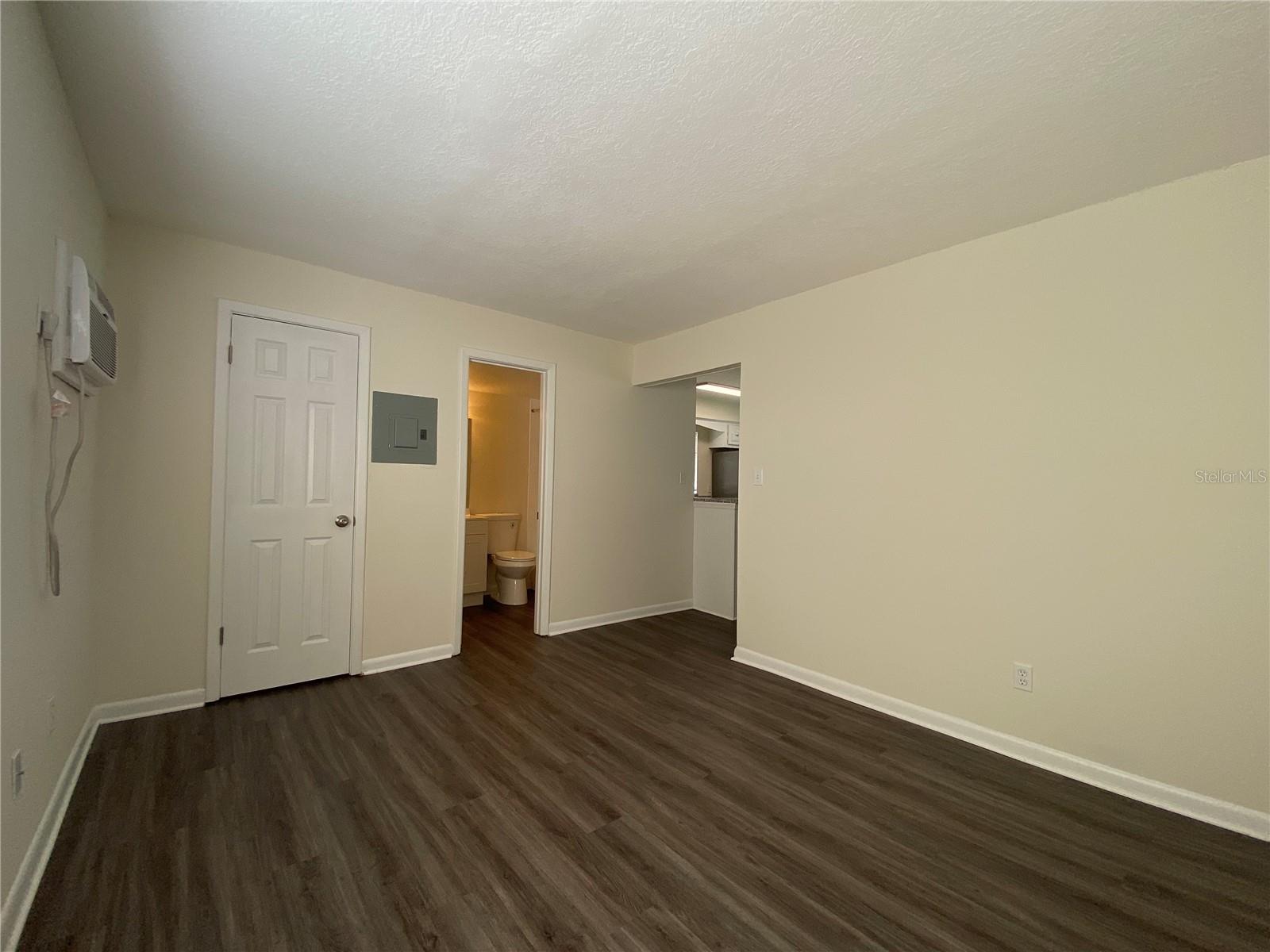 FAIRVIEW SHORES - Residential Lease