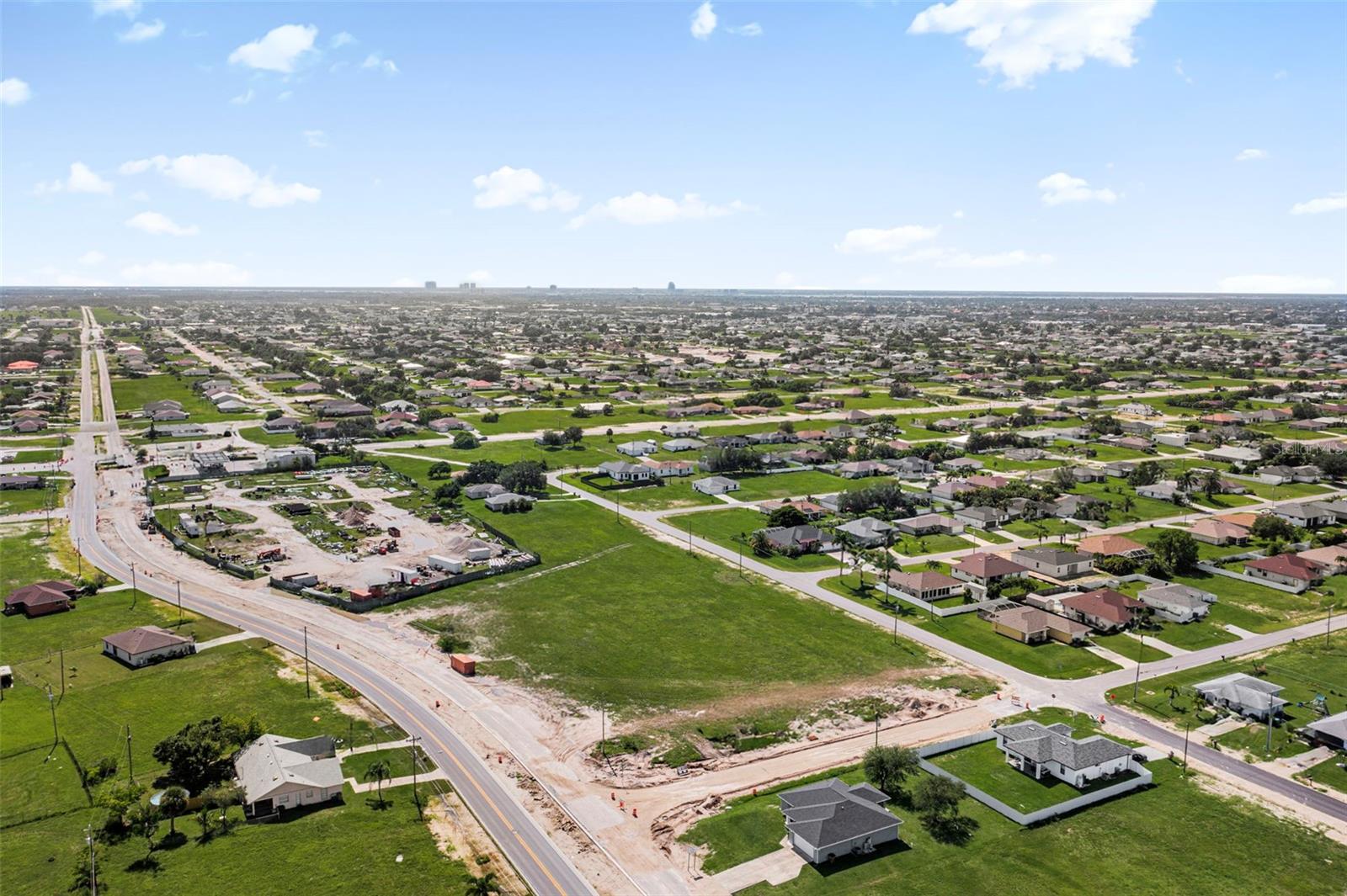 CAPE CORAL - Land