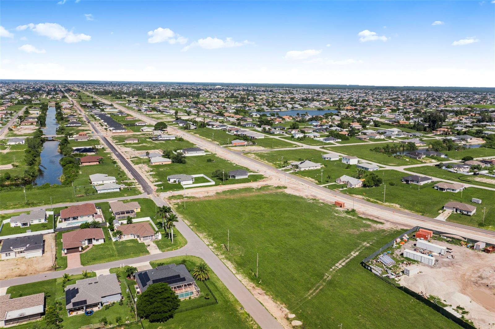 CAPE CORAL - Land