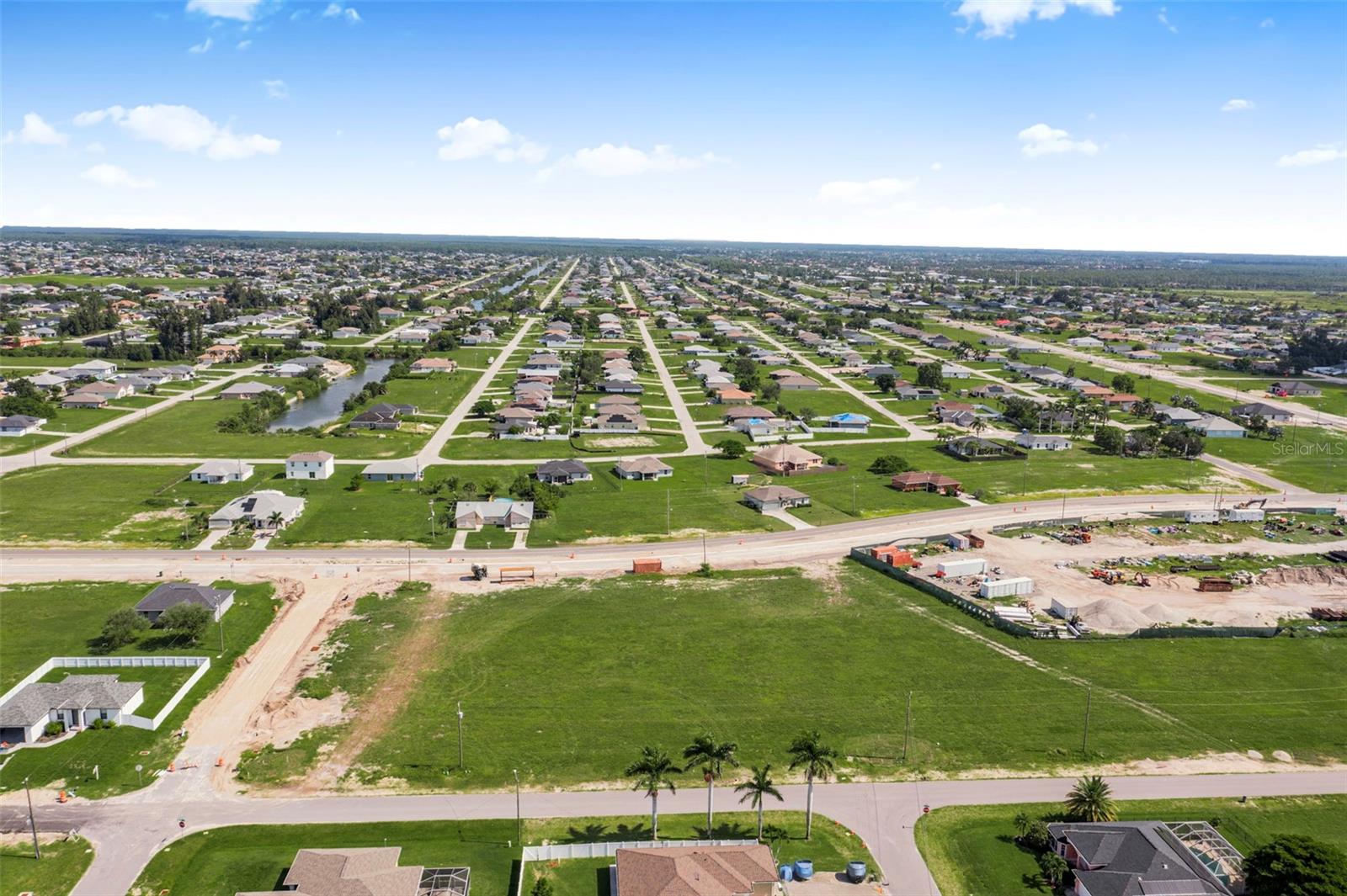 CAPE CORAL - Land