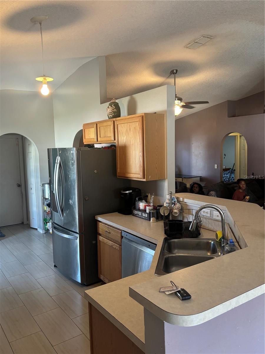 SILVER SPGS SHORES UN 24 - Residential