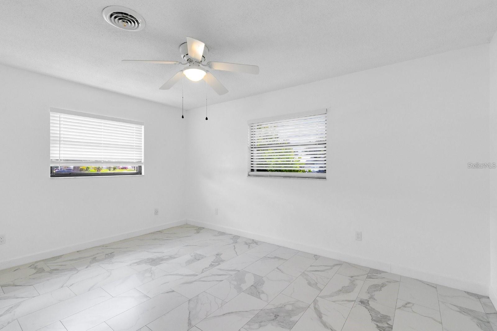 PARK MANOR ESTATES - Residential Lease