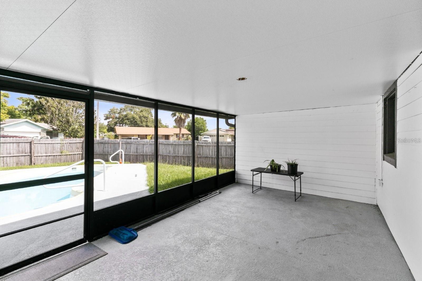 PARK MANOR ESTATES - Residential Lease