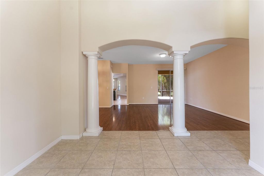 Photo of 2637 Yukon Cliff Drive, Ruskin, FL 33570 (MLS # TB8386017)