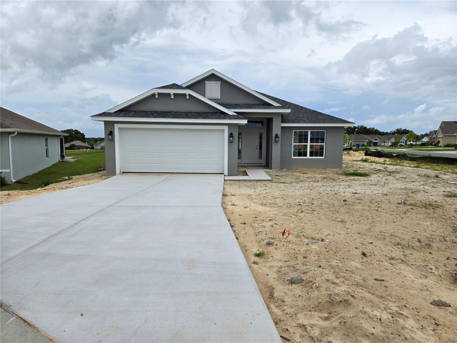 422 W PUTTING GREEN COURT