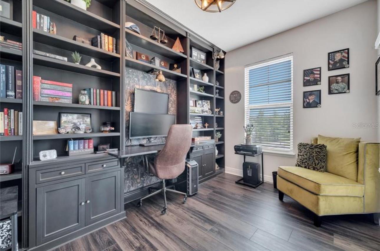 RAVINIA/EAST PARK - Residential Lease