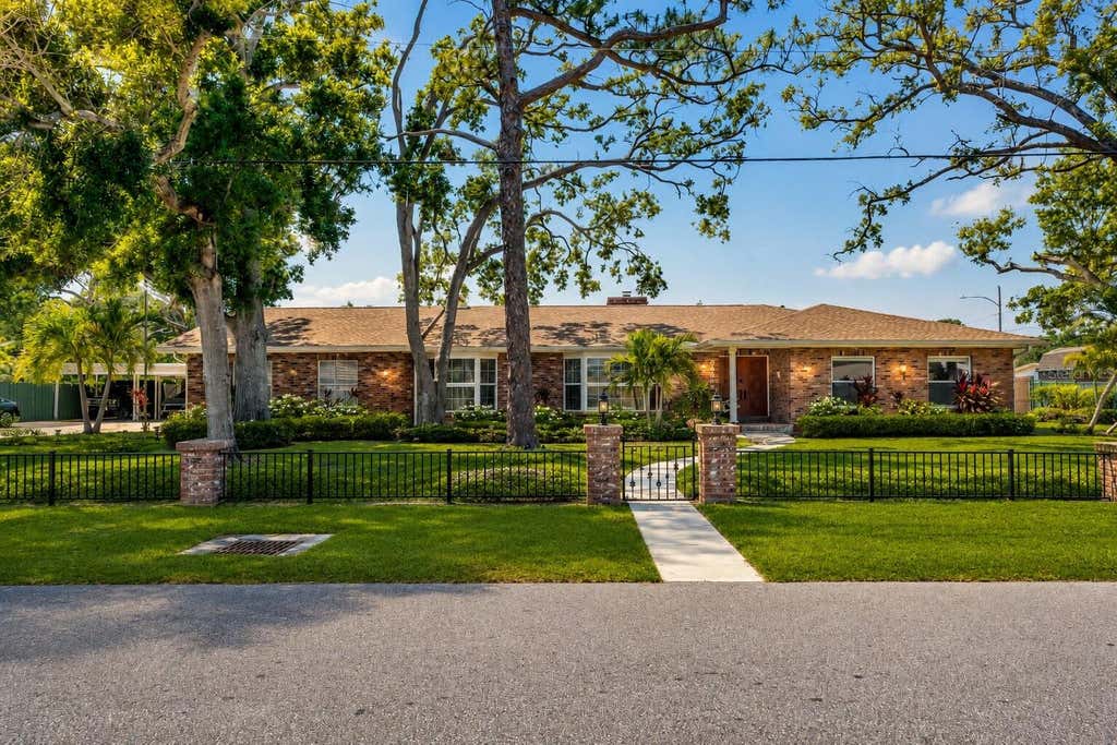 Photo of 7920 43rd Street N, Pinellas Park, FL 33781 (MLS # TB8539289)