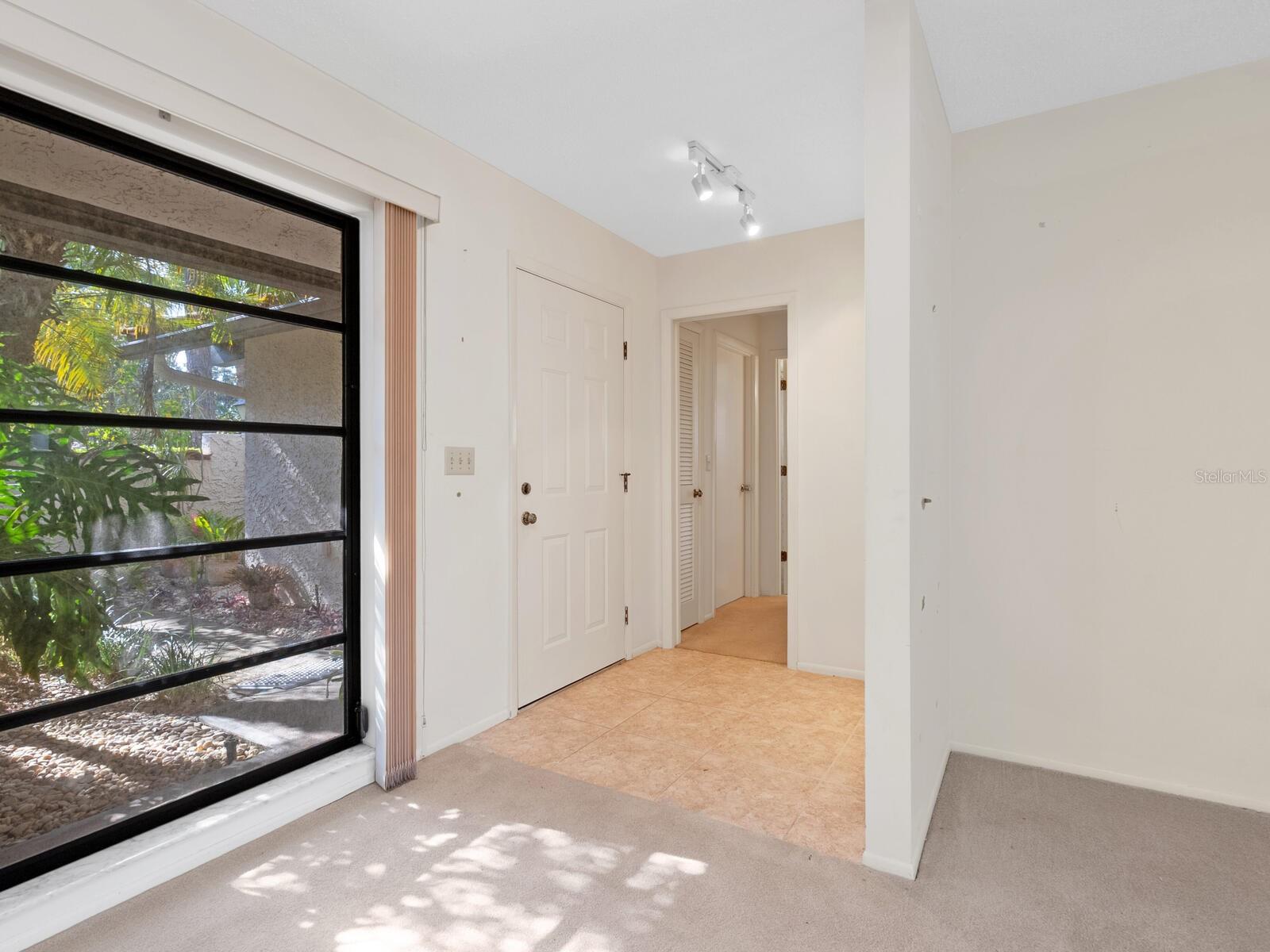 GOLF POINTE AT PALM-AIRE CC SEC 1 PH C - Residential