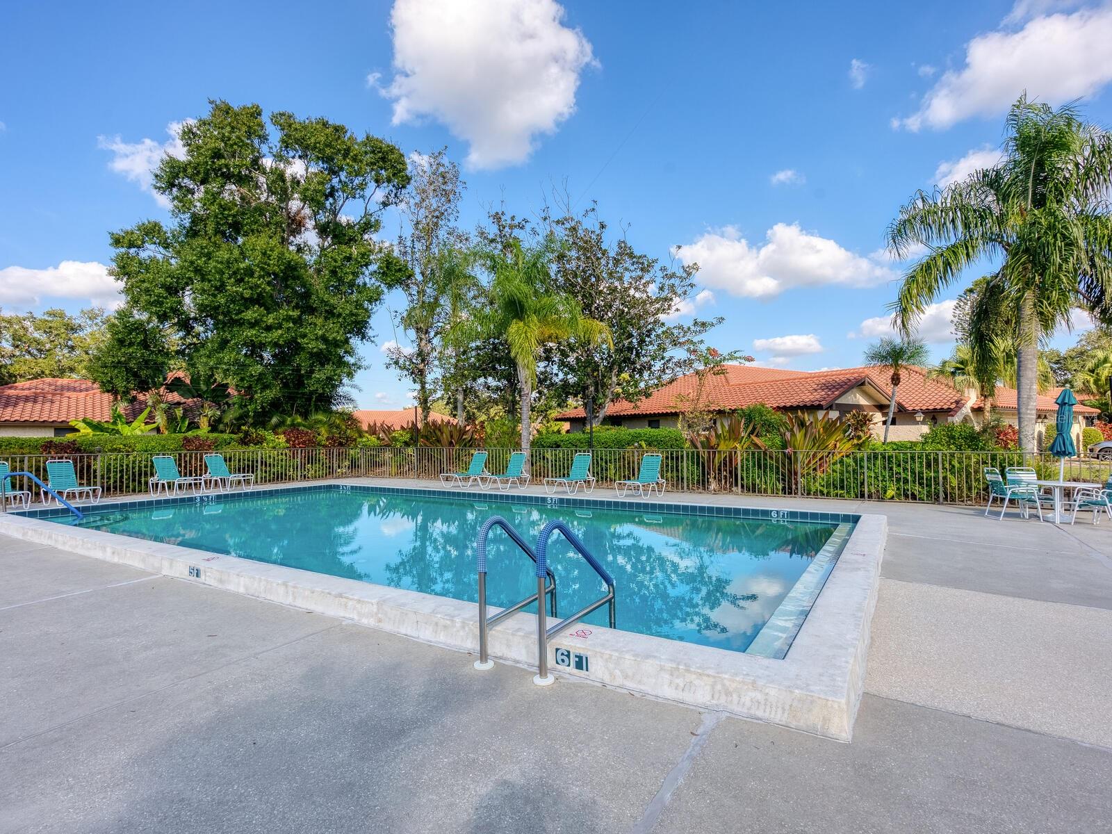 GOLF POINTE AT PALM-AIRE CC SEC 1 PH C - Residential