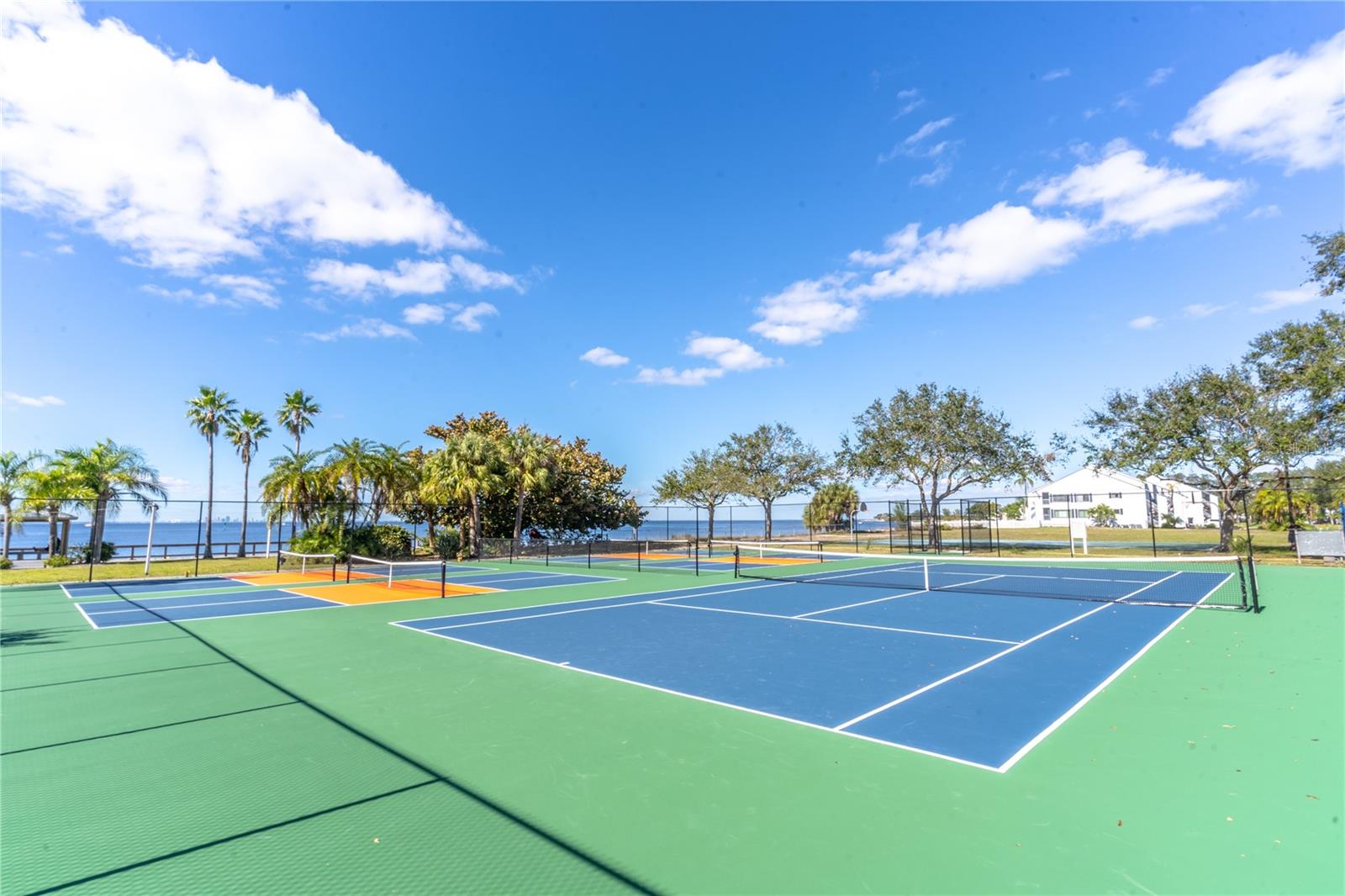 BAHIA BEACH TWNHMS PH 1A - Residential