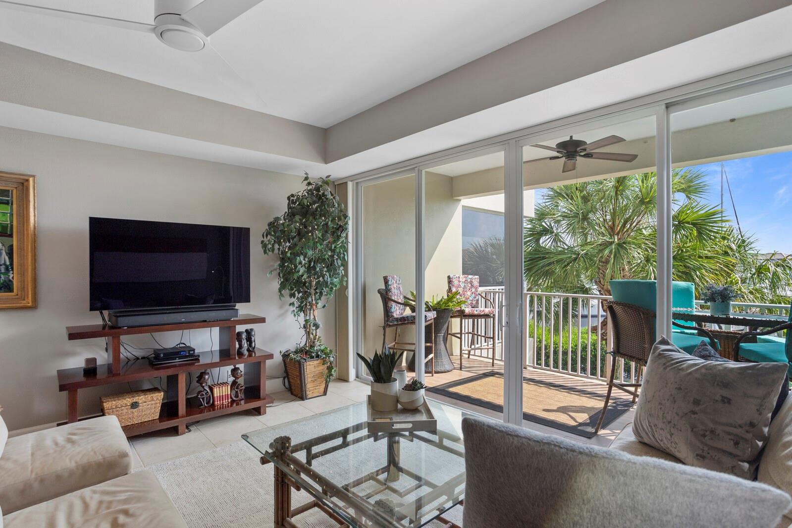 BAHIA BEACH TWNHMS PH 1A - Residential