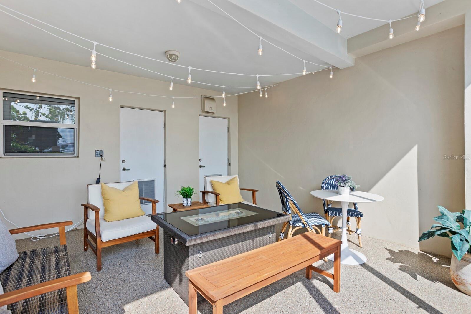 BAHIA BEACH TWNHMS PH 1A - Residential