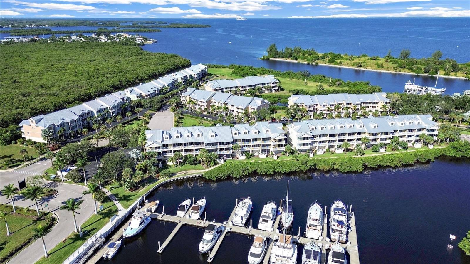 BAHIA BEACH TWNHMS PH 1A - Residential