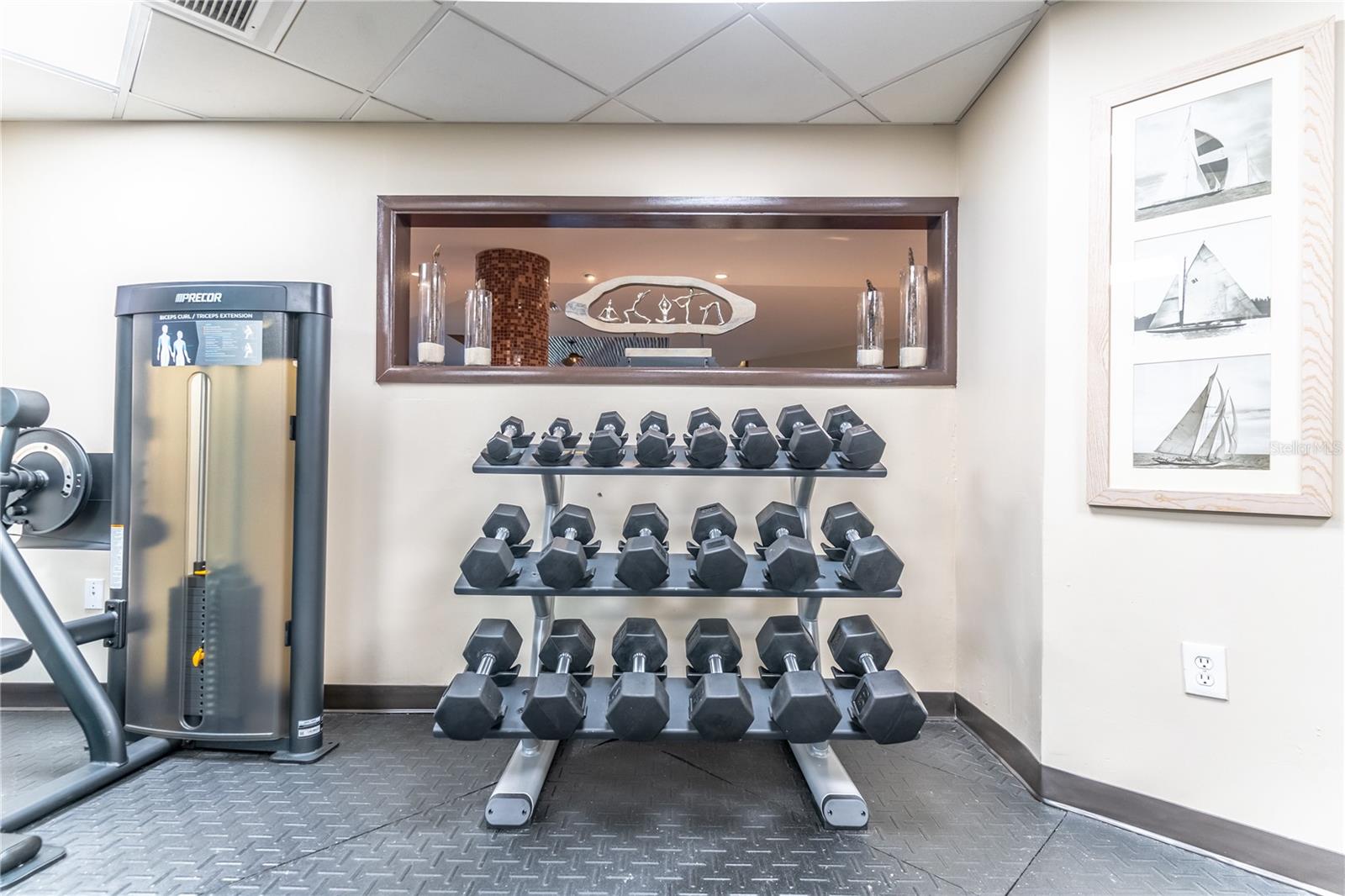 BAHIA BEACH TWNHMS PH 1A - Residential