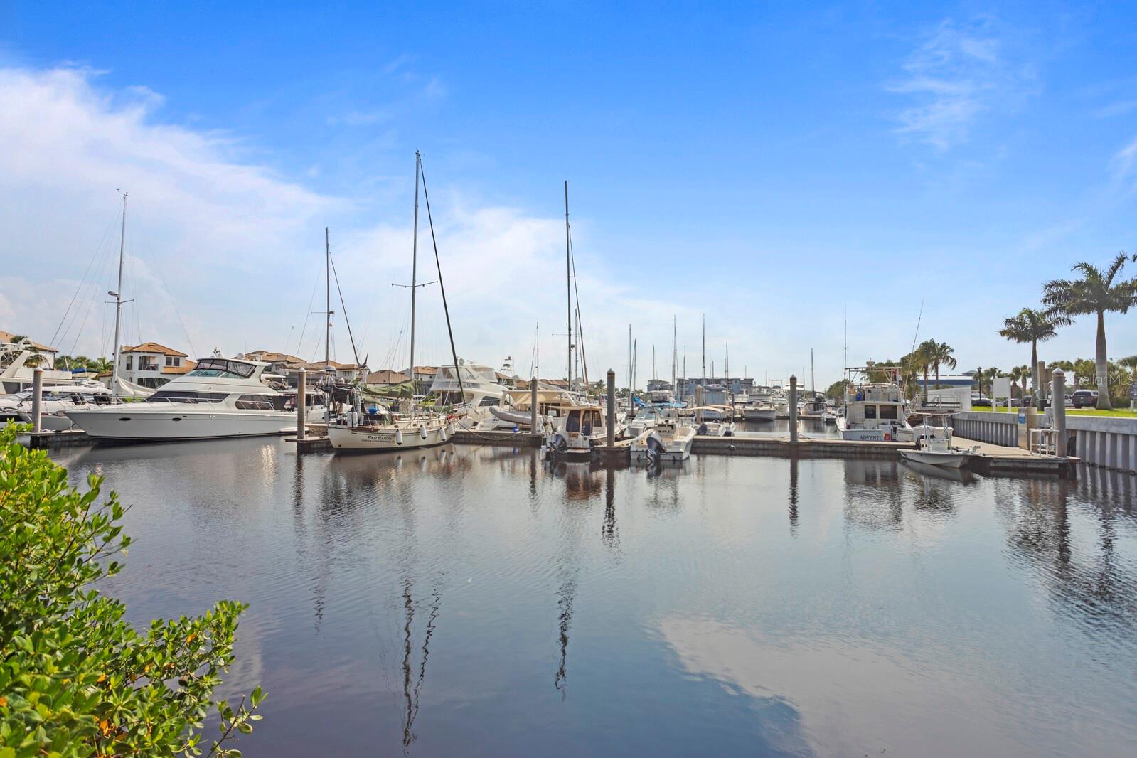 BAHIA BEACH TWNHMS PH 1A - Residential