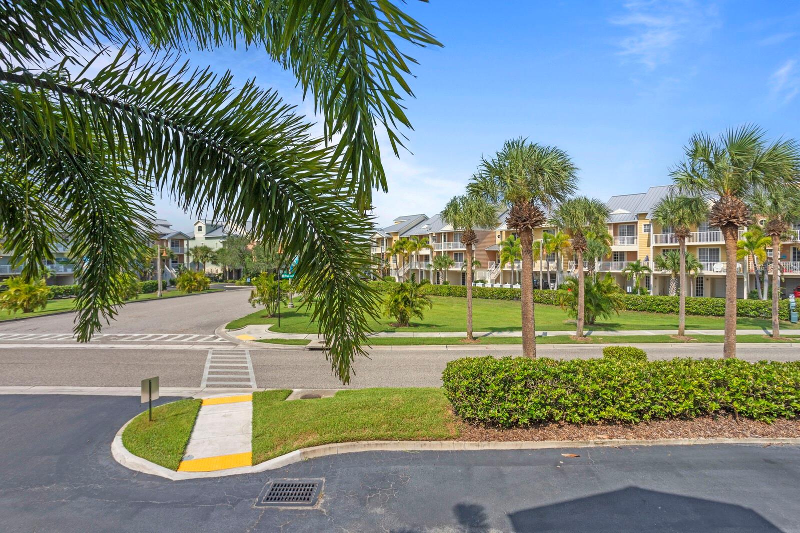 BAHIA BEACH TWNHMS PH 1A - Residential