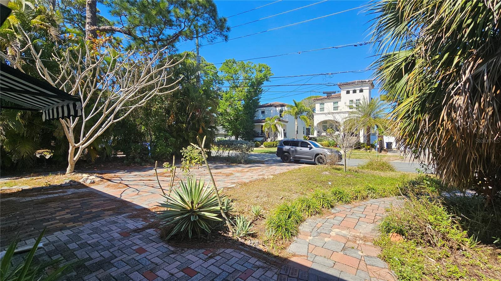 HARCOURT - Residential