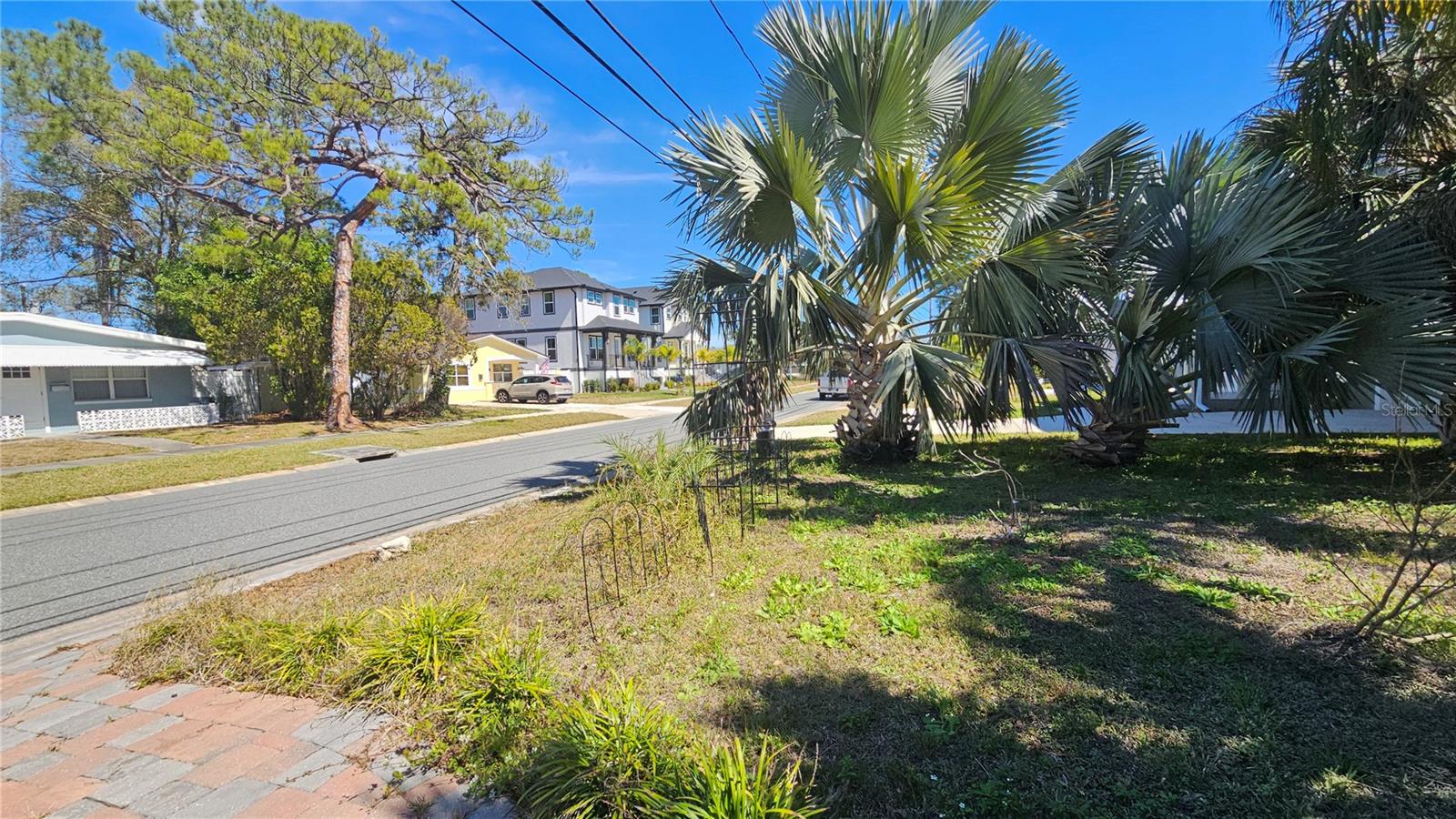 HARCOURT - Residential