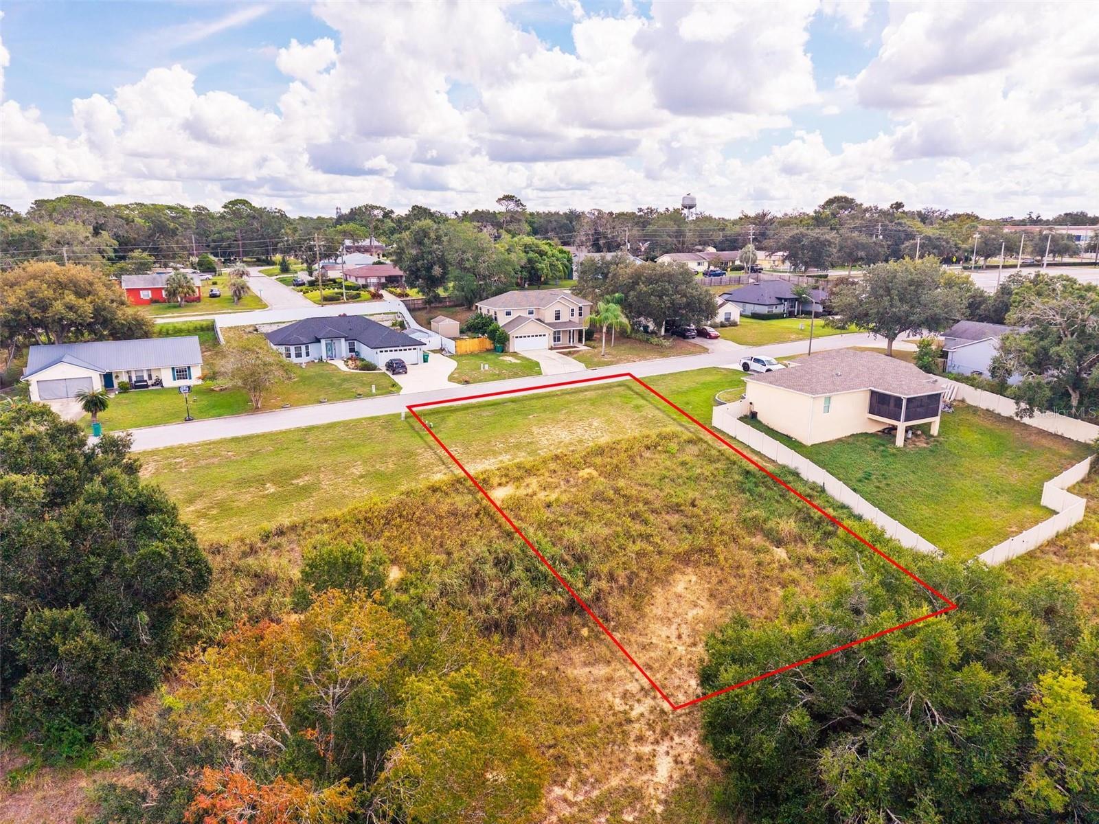 EUSTIS LAKE DOT ESTATES SUB - Land