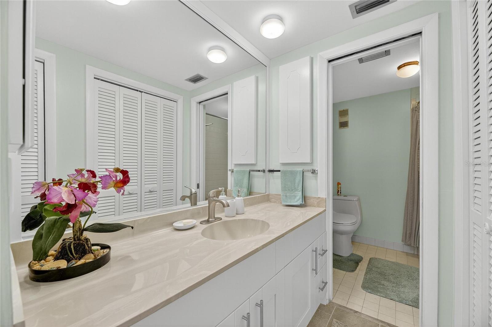 BRIDGETON NORTH CONDO - Residential Lease