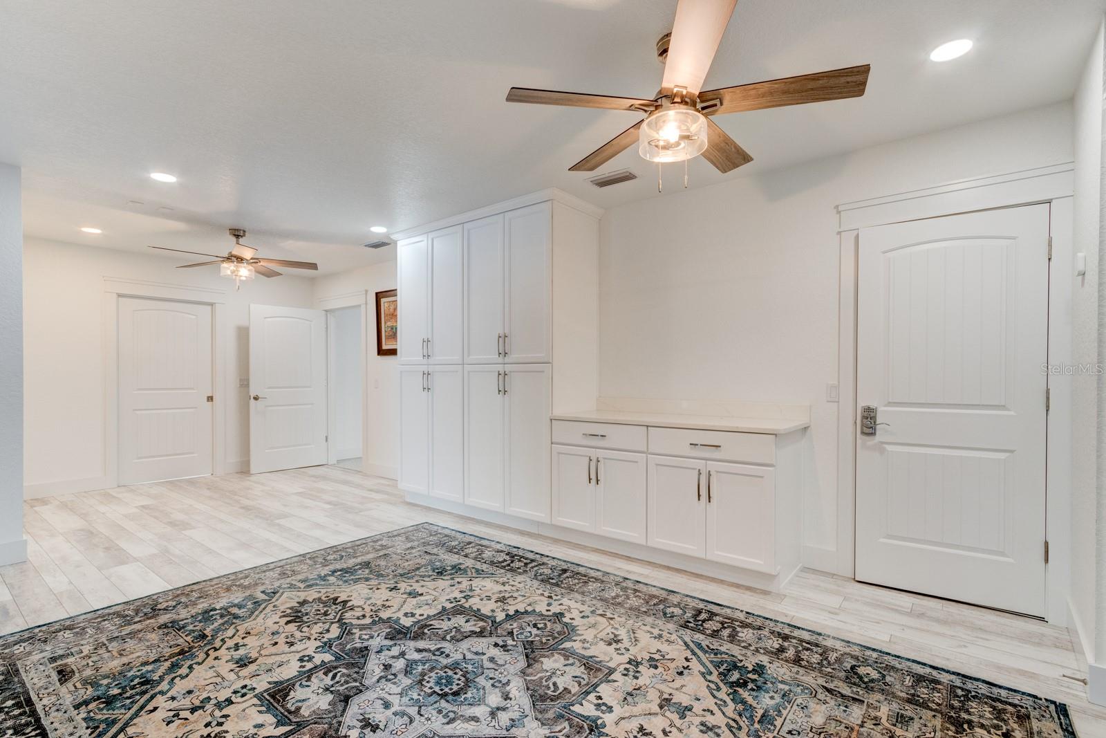 HOUGH PAXTON & WILSON LT 01 - Residential